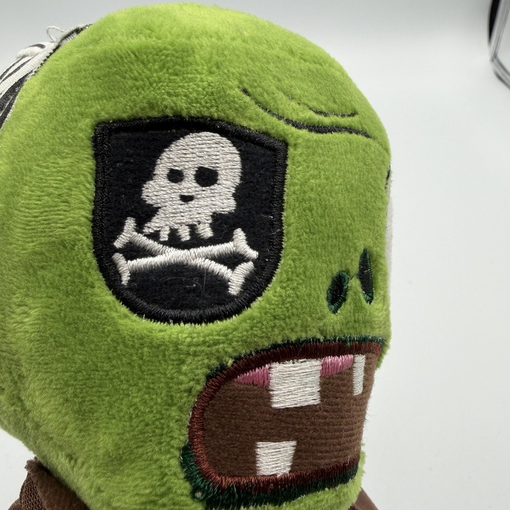 Plants vs. Zombies PvZ Plush 2013 WORLDMAX PIRATE ZOMBIE 12" RARE - Picture 7 of 11